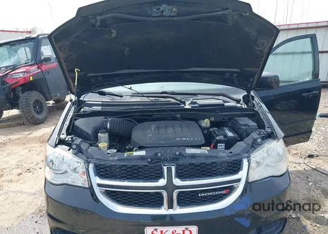 2013 Dodge Grand Caravan Sxt z USA, uszkodzony, nr VIN 2C4RDGCG5DR637409